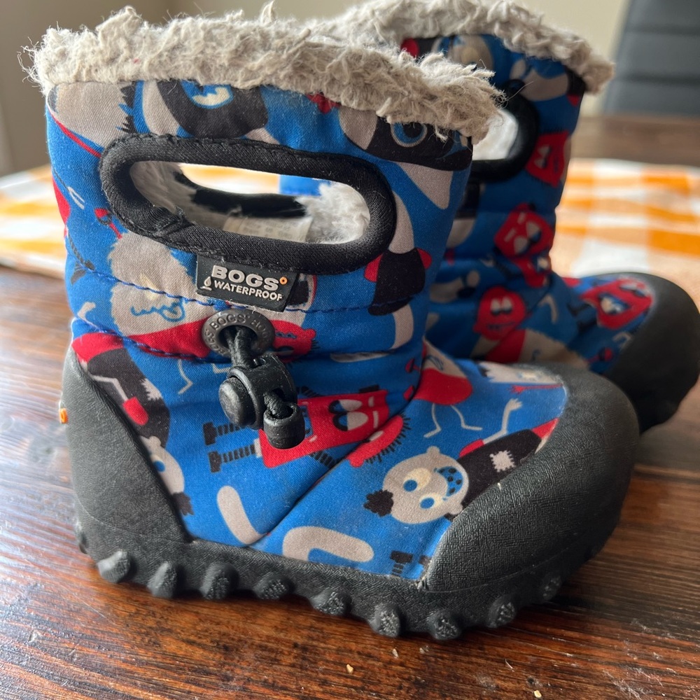 Toddlers baby winter snow boots size 5 waterproof